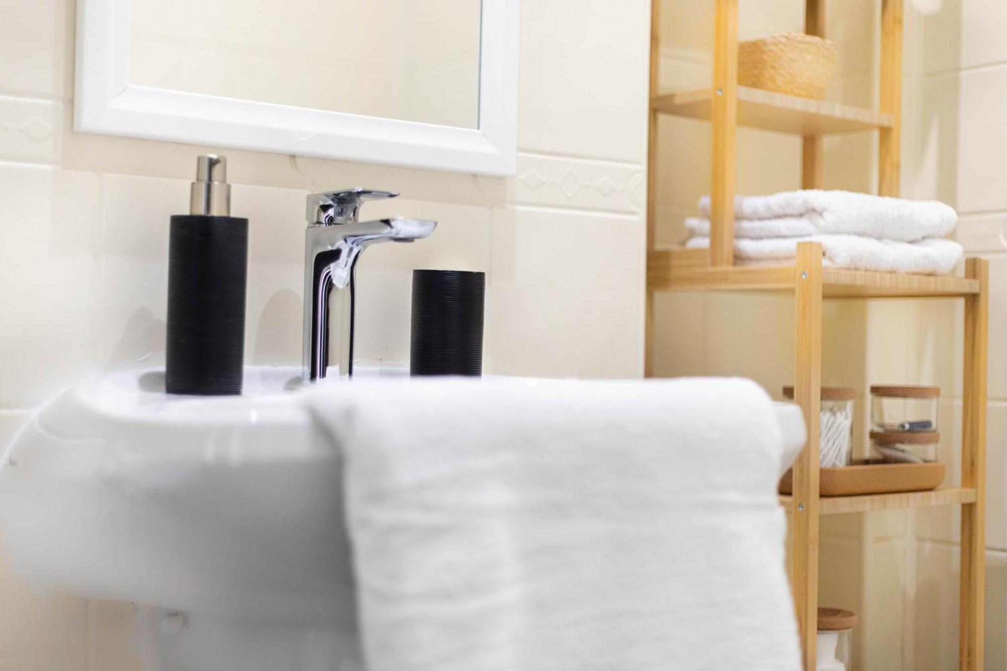 Bird Nest 2 Room Apartment بوخارست المظهر الخارجي الصورة